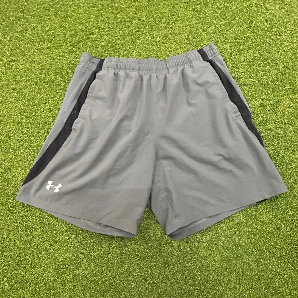 Under Armour HeatGear Mens Gray Black Fitted Athletic Gym Shorts Large